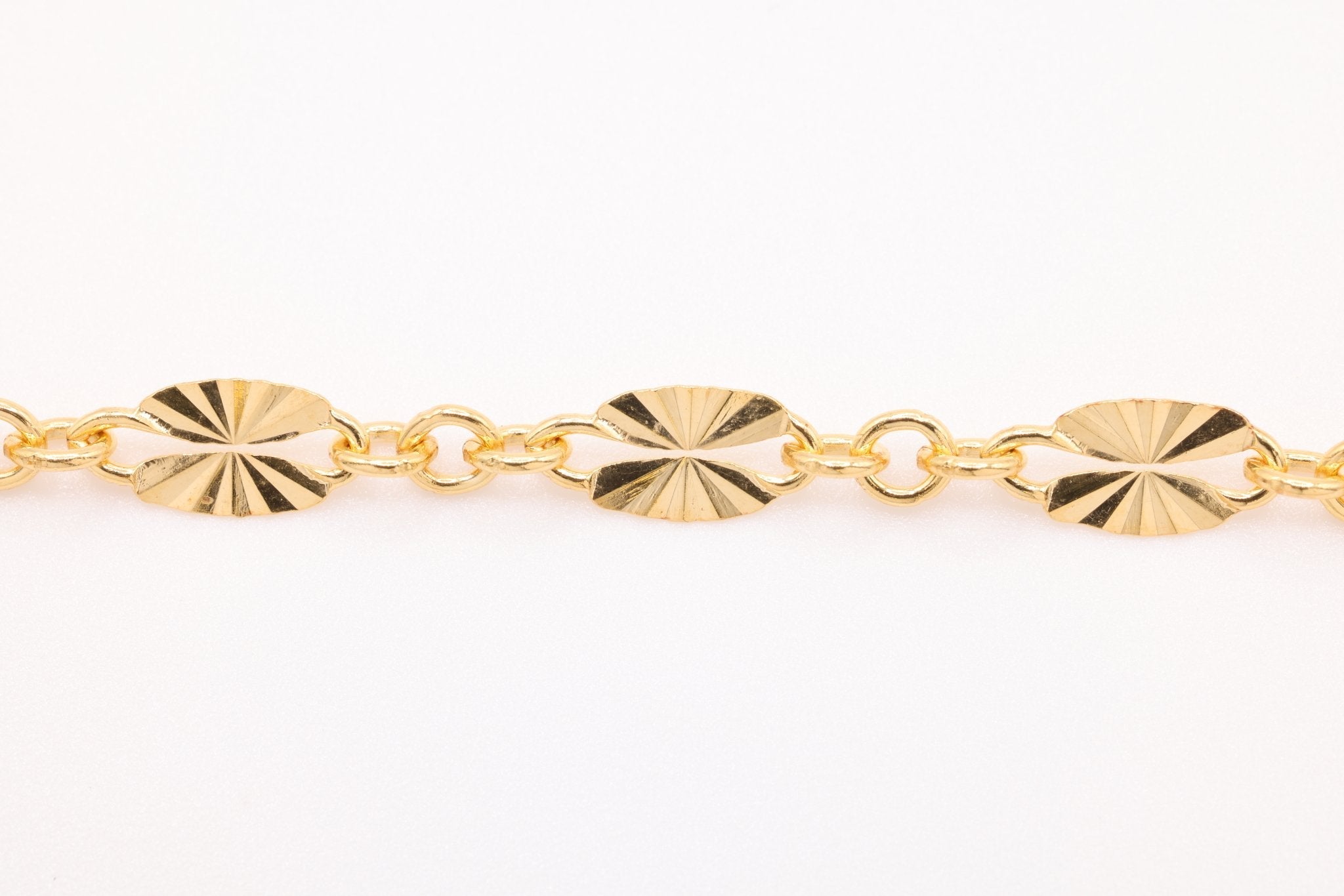 3mm x 6mm Starburst Chain, Gold - Filled, Bulk DIY Spool Pay Per Foot Jewelry Making Chain - HarperCrown