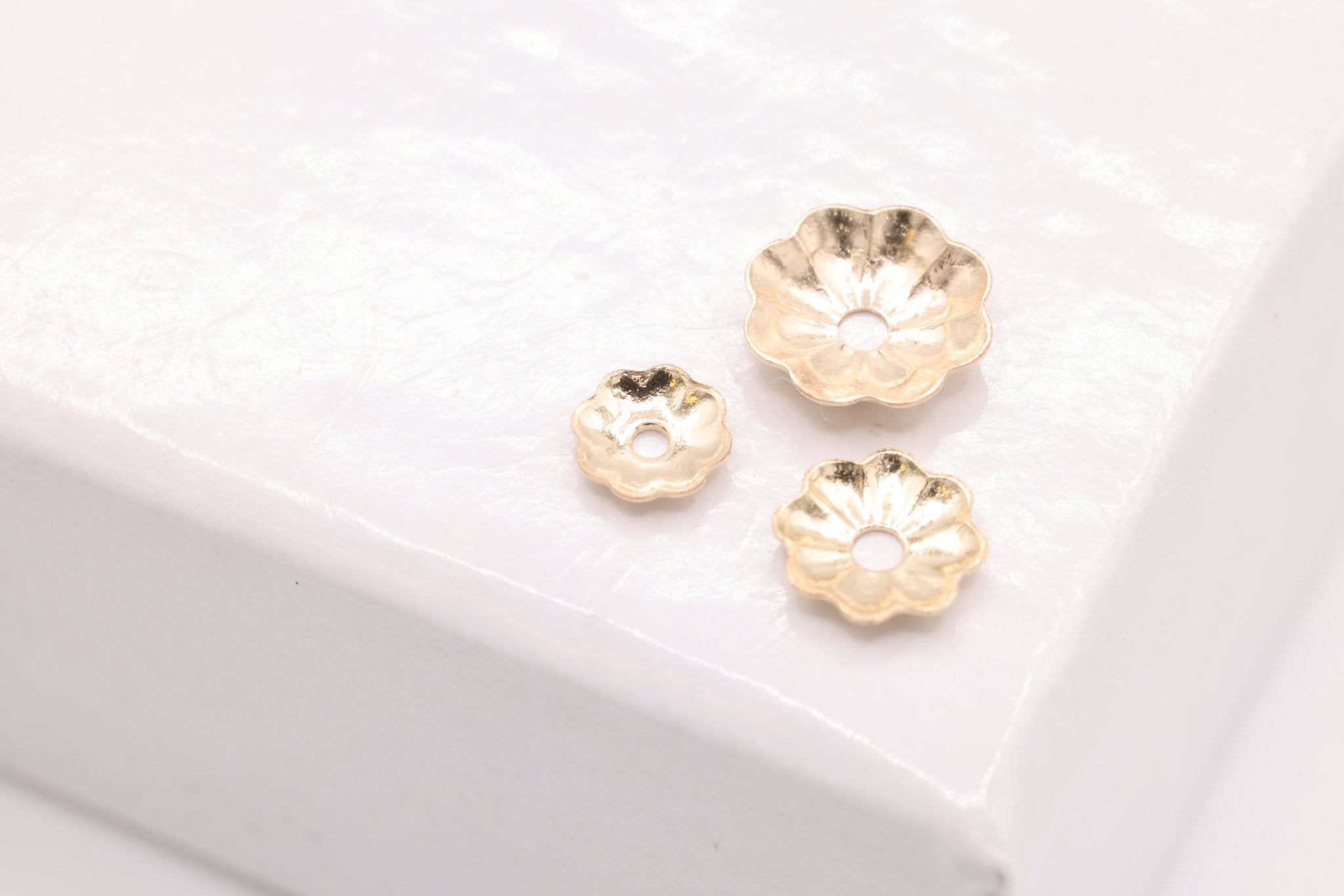 4mm Flower Bead Cap, Gold - Filled, Bulk DIY Wholesale Jewelry Making Charm - HarperCrown