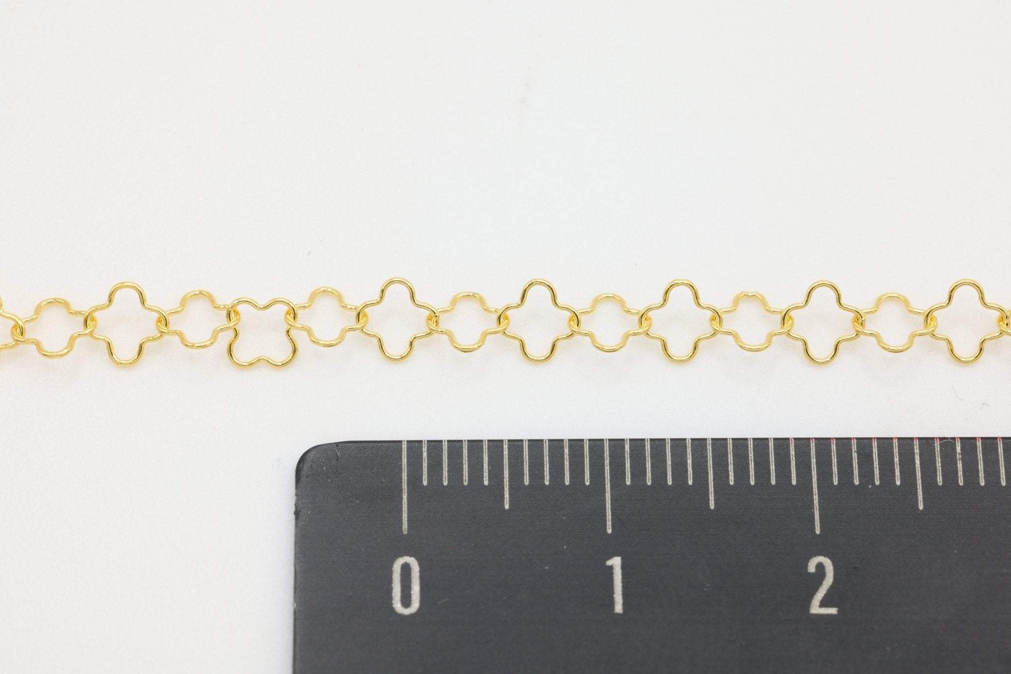 4mm x 4mm Flower Chain, 14/20 Gold - Filled, Wholesale, Pay Per Foot, Jewelry Making Chain - HarperCrown