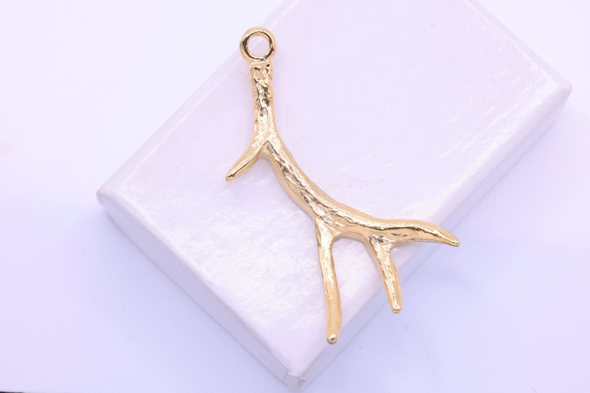 Antler Charm Pendant, 925 Sterling Silver 18K Gold - Plated, 25mm x 40mm, Hunting Nature - HarperCrown