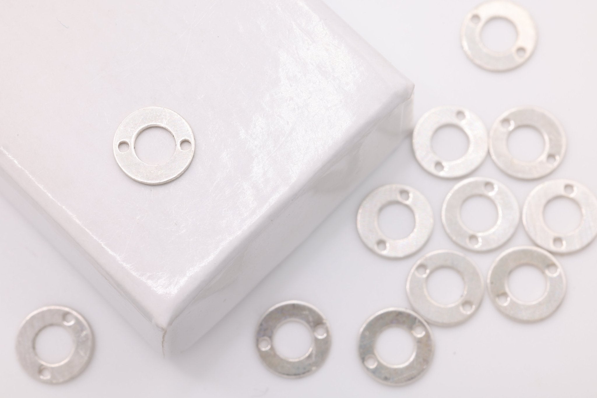Circle Cutout Connector Charm, Wholesale, 925 Sterling Silver, 9mm, Flat Circle Outline Infinity Geometric Shape - HarperCrown