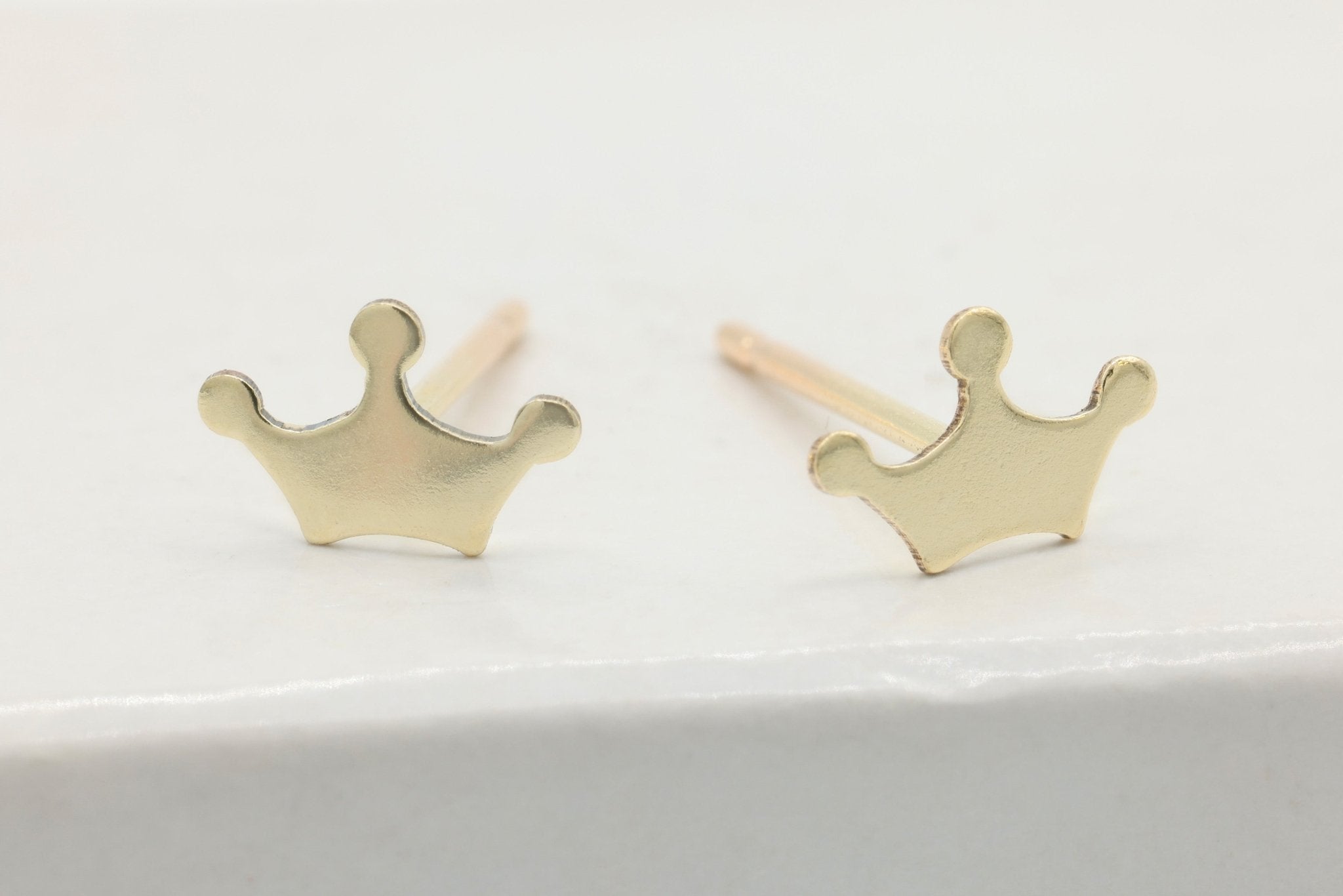 Crown Stud Earring, 14/20 Gold - Filled, 8mm x 5mm, Wholesale, Royal Crown Jewelry Earrings - HarperCrown