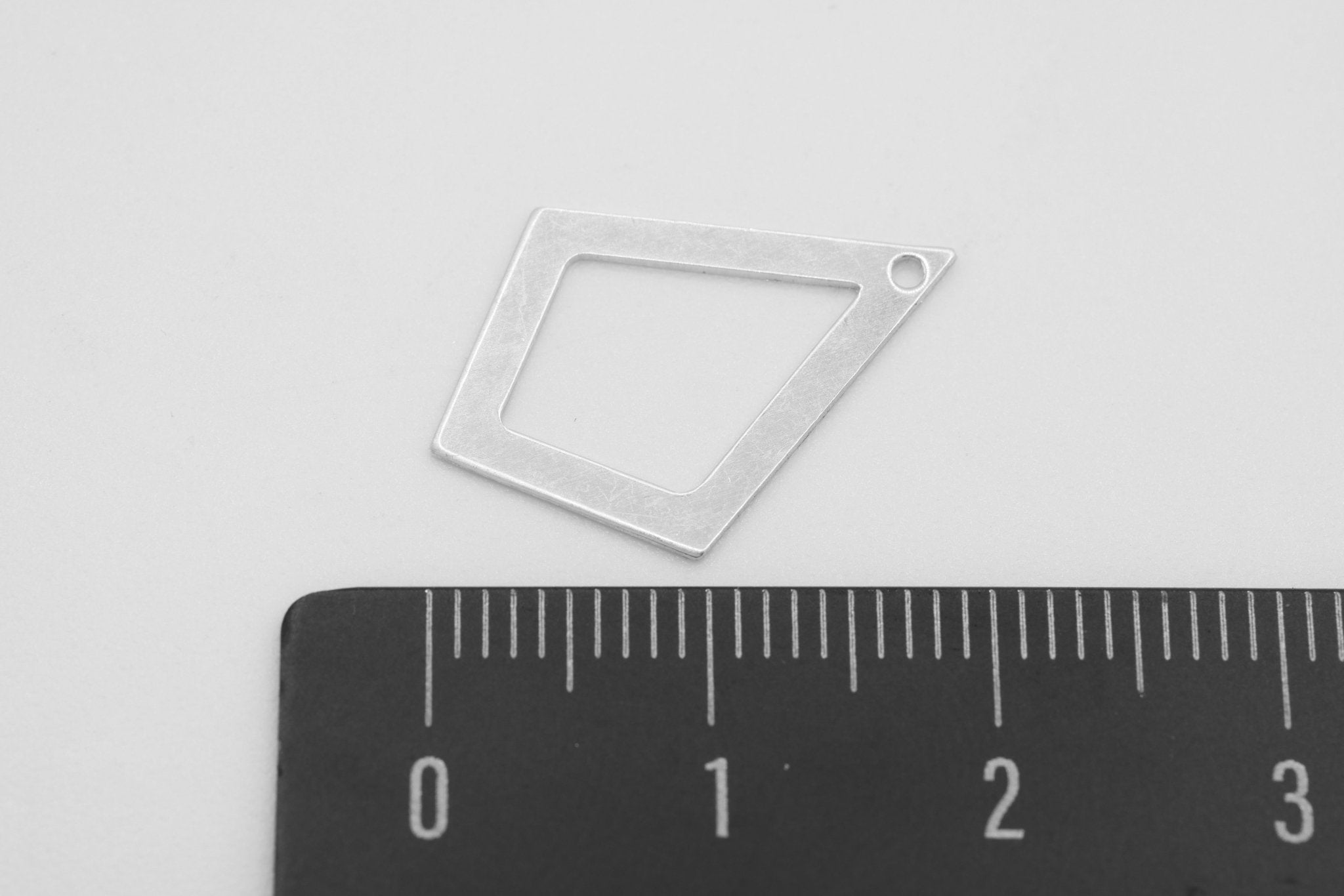 Diamond Outline Dangle, Wholesale, 925 Sterling Silver, 20mm x 15mm 24 Gauge, Kite Outline Charm Geometric - HarperCrown