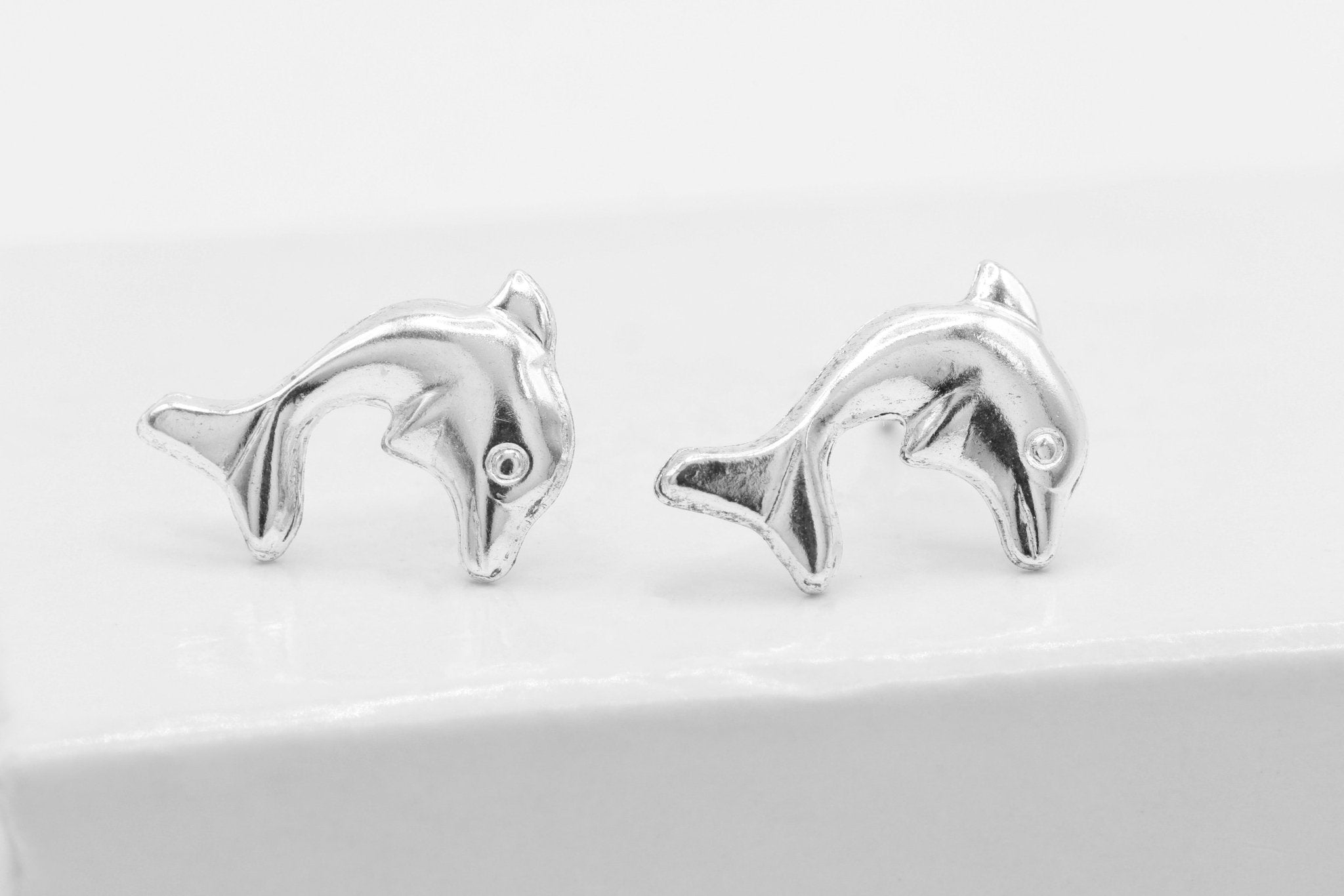 Dolphin Stud Earring, 925 Sterling Silver, 10mm x 8mm, Wholesale, Sealife Dainty Minimalist Jewelry Earrings - HarperCrown