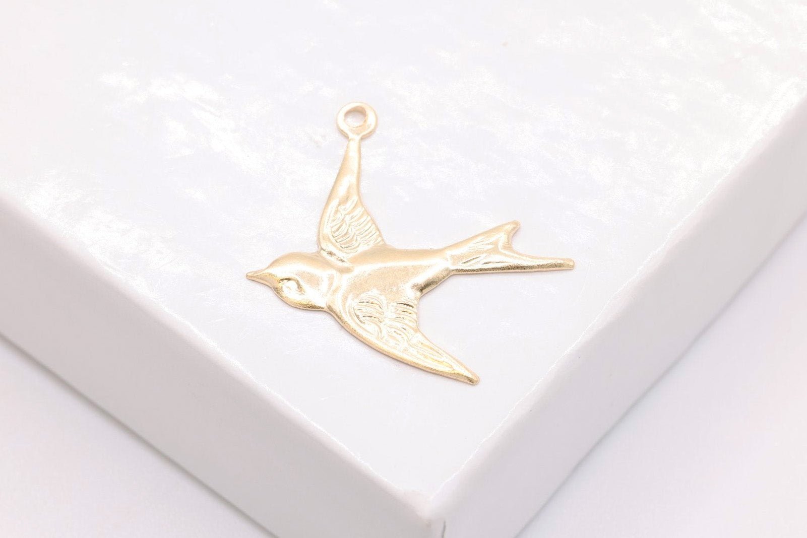 Dove Swallow Bird Charm, 14/20 Gold - Filled, 20mm x 18mm, Wholesale, Peace Love, Jewelry Making Charm - HarperCrown