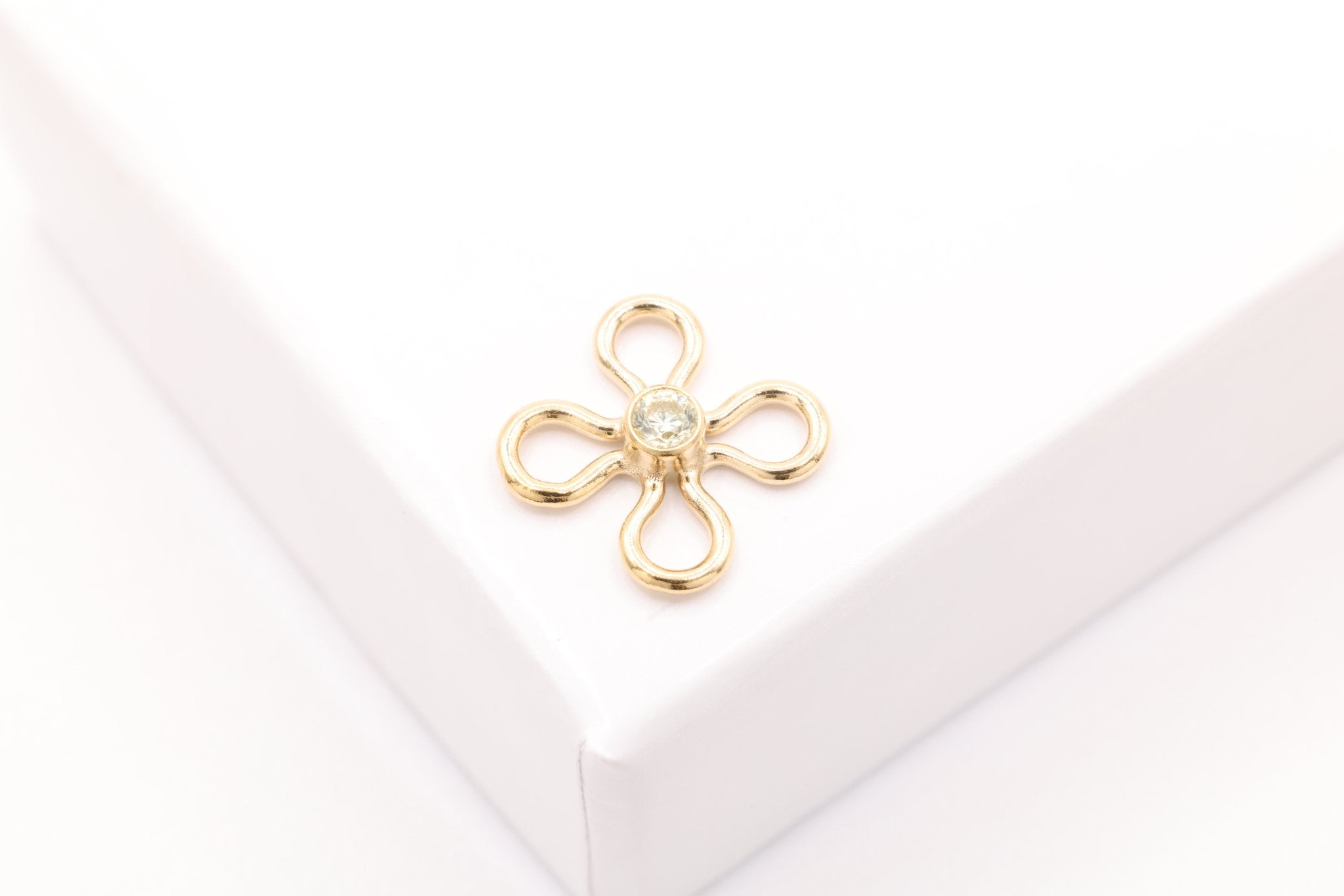 Flower Link, Peridot Yellow CZ Gold-Filled Wholesale Drop Charm, August Birthstone, Connector Charm - HarperCrown