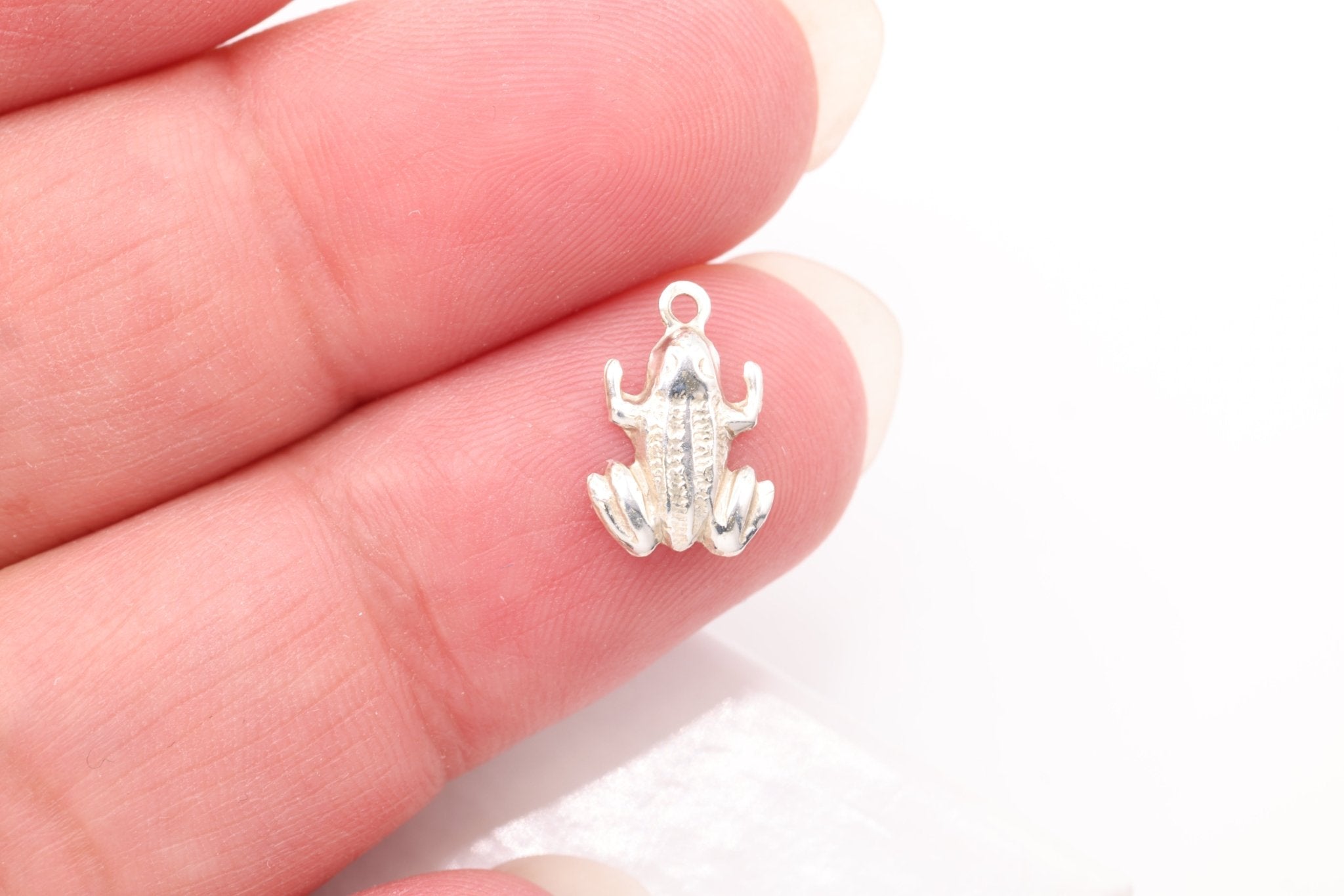 Frog Charm, Wholesale, 925 Sterling Silver, 13mm x 8mm, Toad Ribbit Kermit - HarperCrown
