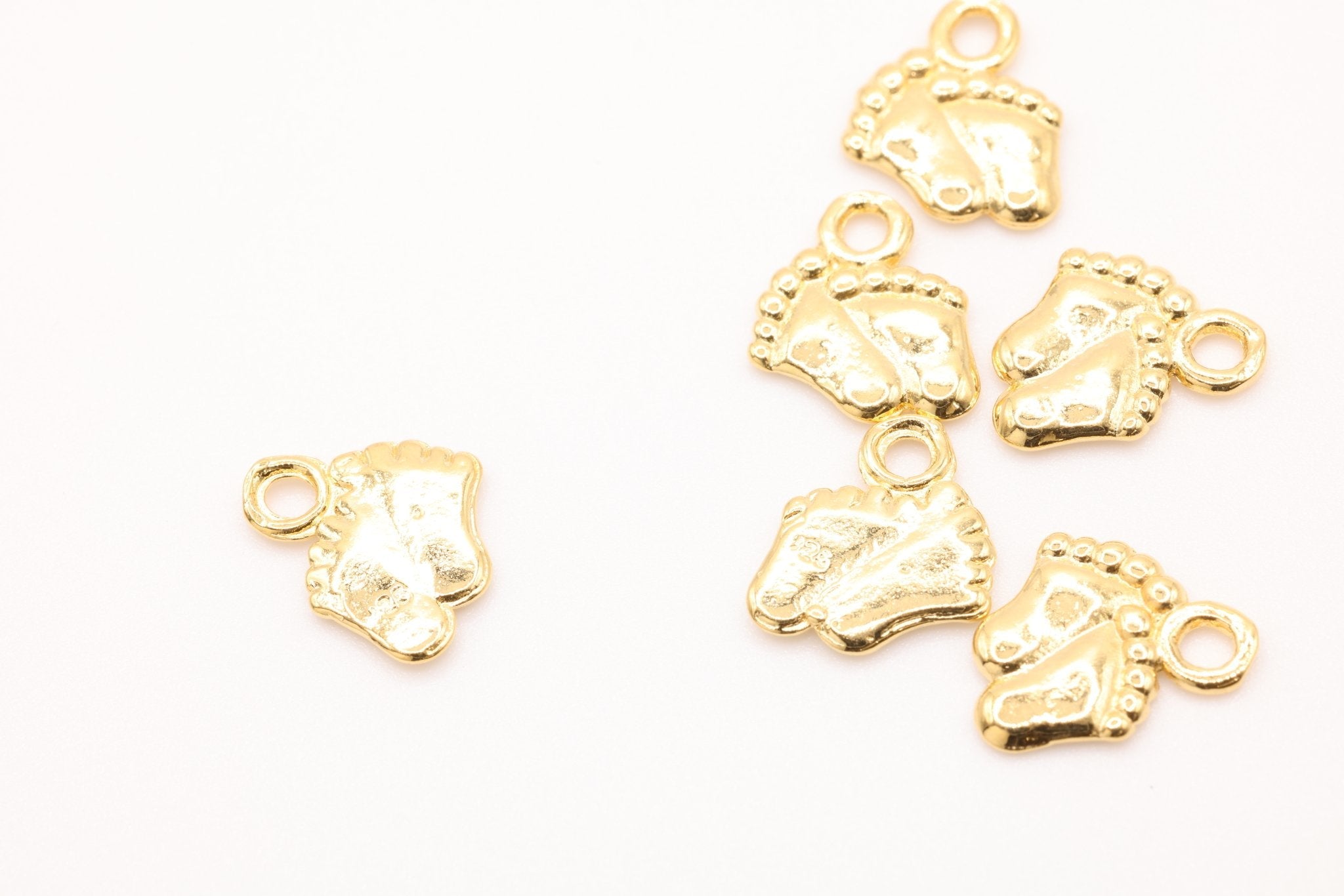 Gold Baby Feet Charm, 14K Solid Gold, Baby Footprint, Jewelry Making Charms - HarperCrown