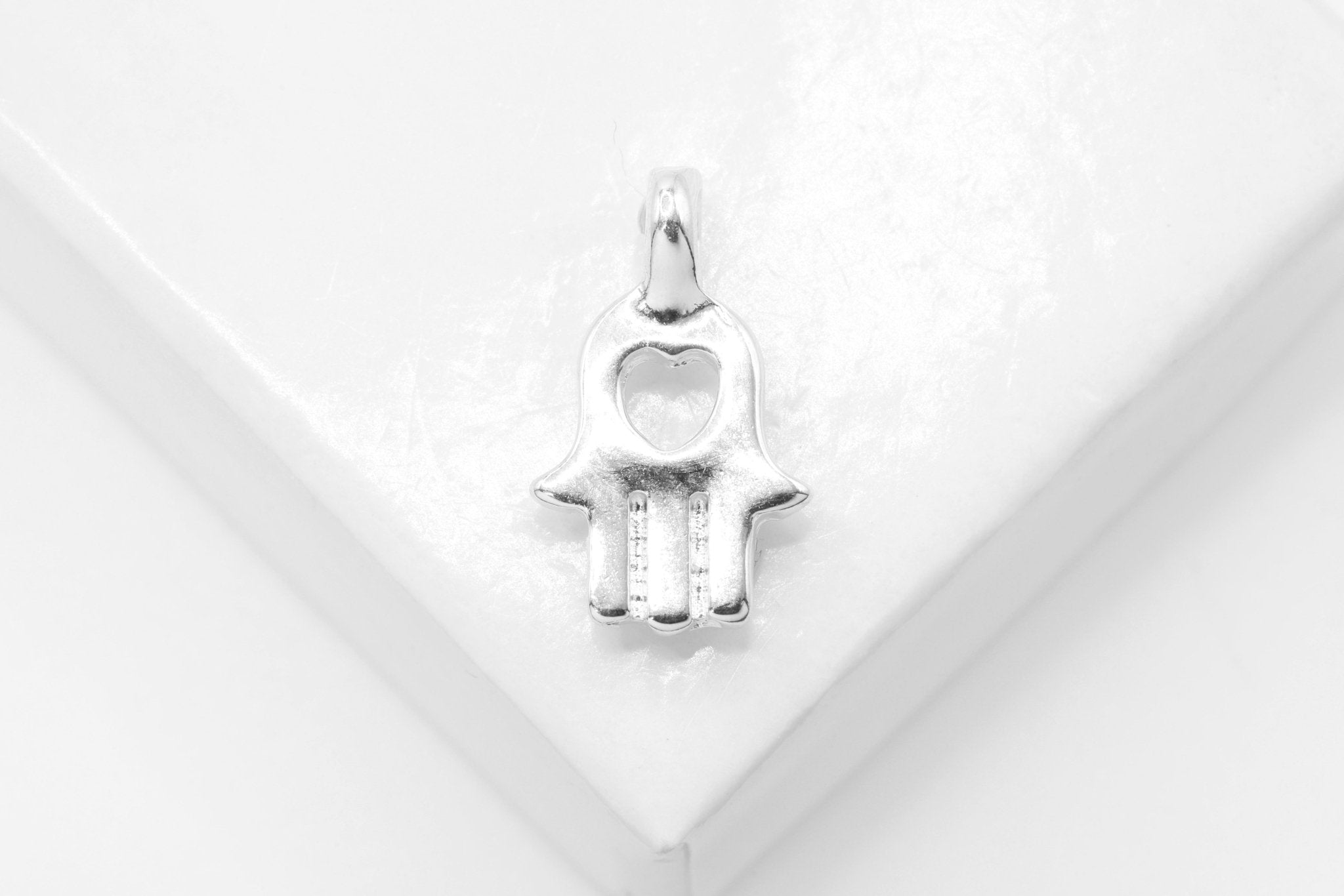 Hamsa Hand With Heart Charm, Wholesale, 925 Sterling Silver, 14mm x 9mm, Love Yoga - HarperCrown