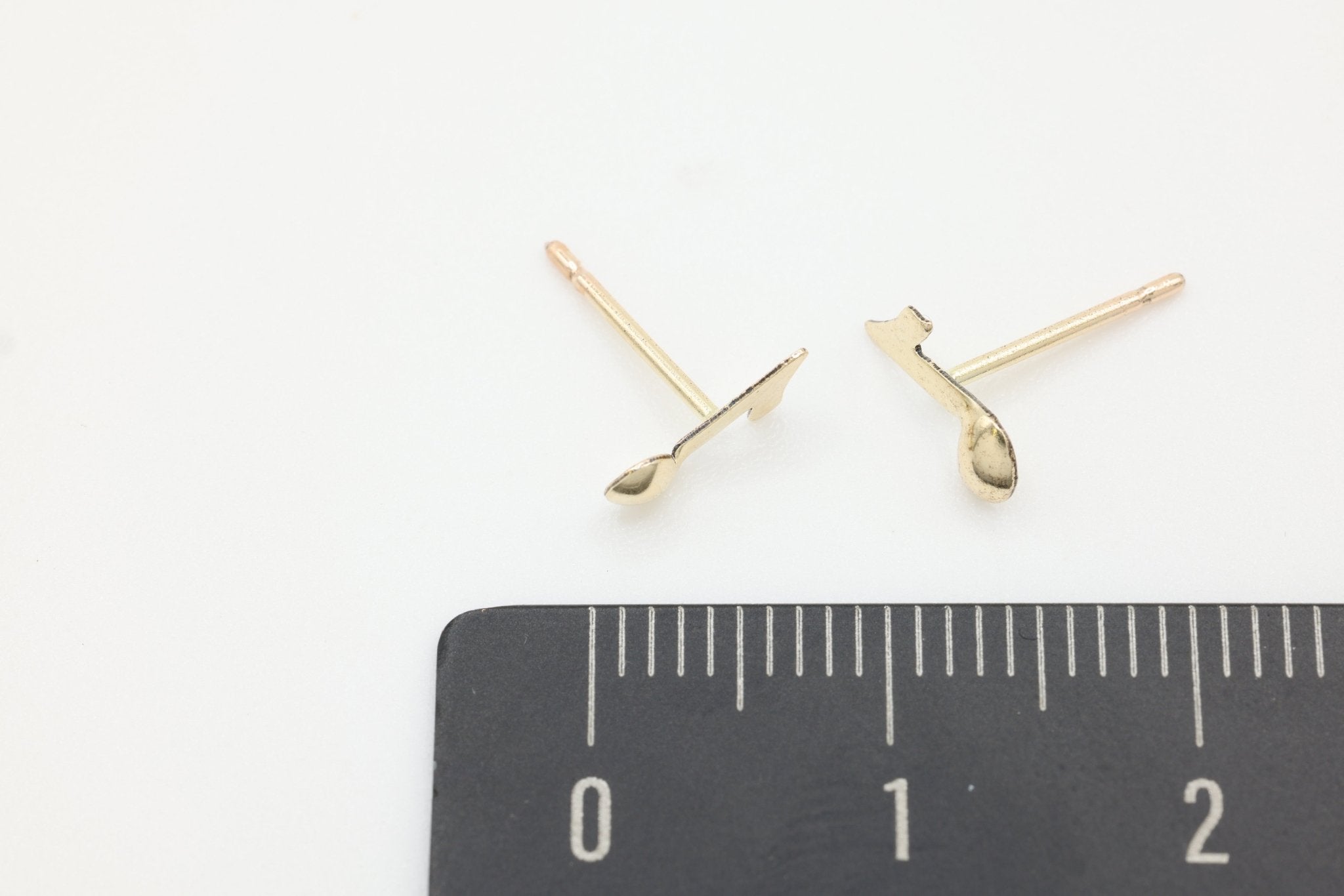 Musical Note Stud Earring, 14/20 Gold - Filled, 9mm x 5mm, Wholesale, Eighth Quaver Melody Note Dainty Minimalist Jewelry Earrings - HarperCrown