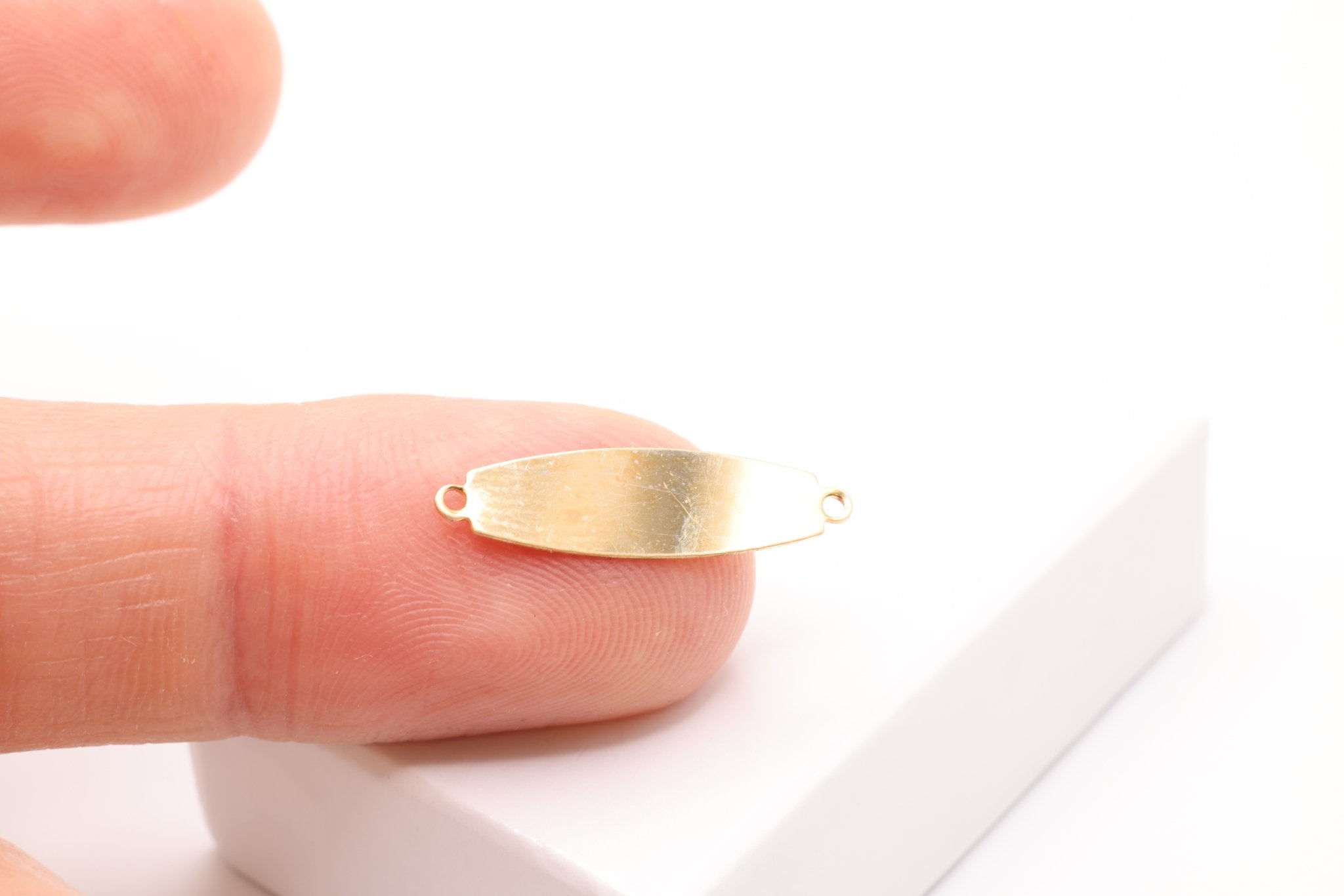Oval Blank Link, Gold - Filled, 21mm x 6mm, Stamping and Engravable Oval Link Connector Charm, Bulk DIY Wholesale Jewelry Making Charm - HarperCrown