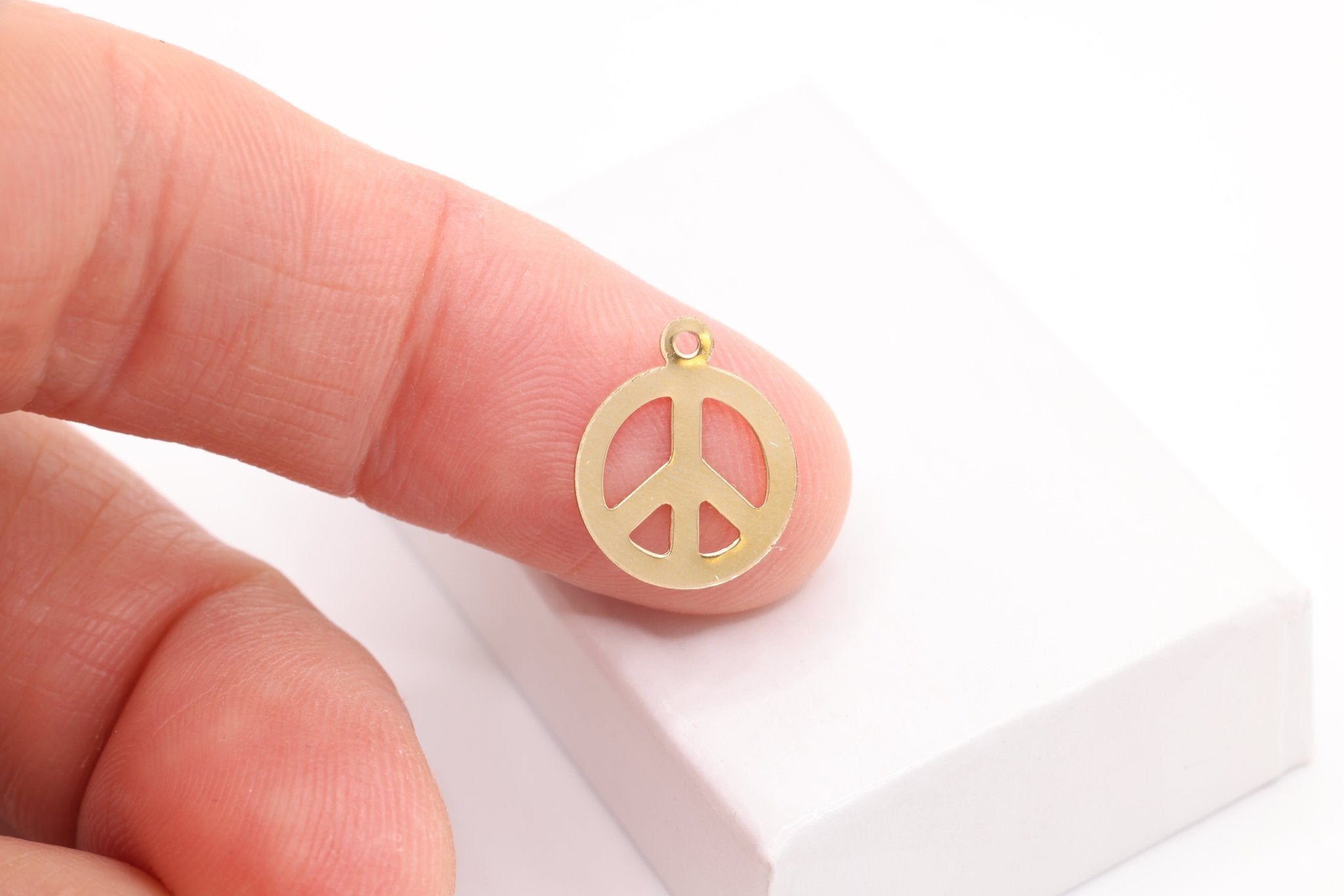 Peace Symbol Charm, Wholesale, 14/20 Gold - Filled, 11mm - HarperCrown