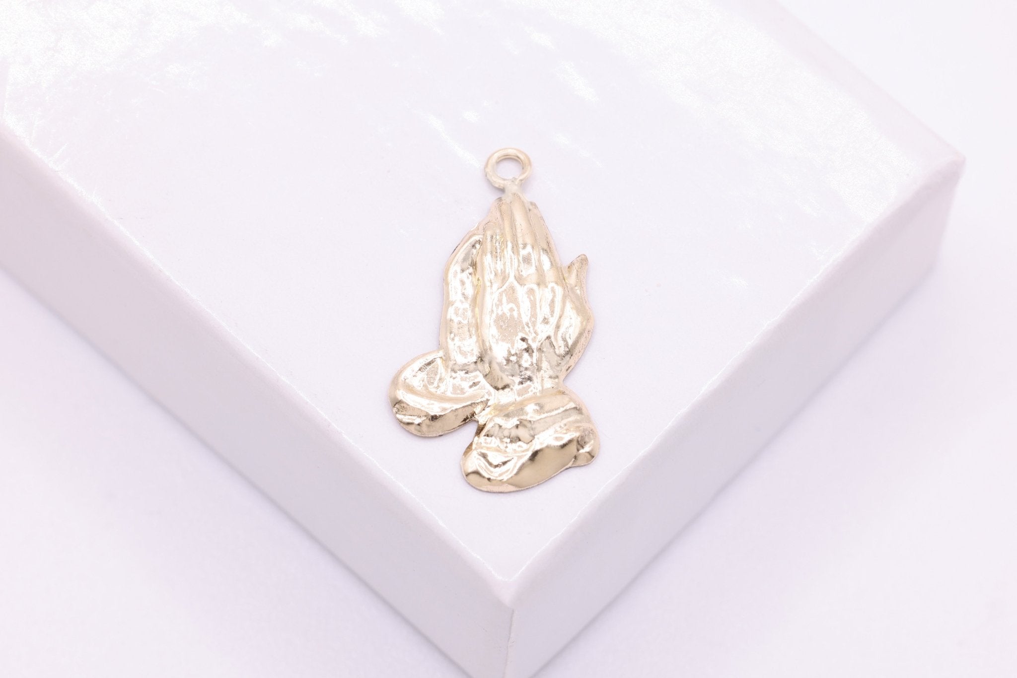 Praying Hands Charm, 14/20 Gold - Filled, 17mm x 10mm, Religious Faithfull Charm, Bulk DIY Wholesale Jewelry Making Charm - HarperCrown