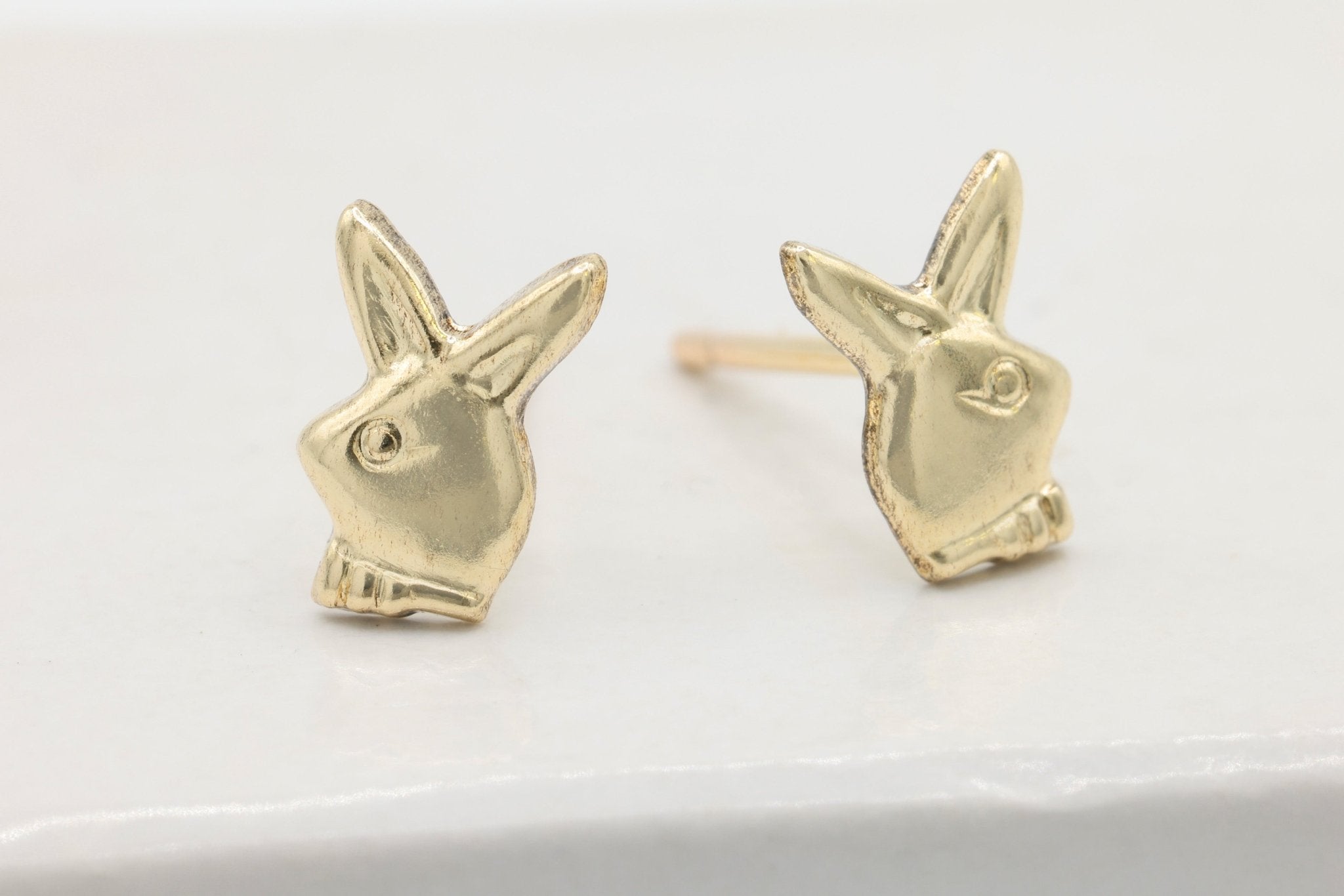 Rabbit Stud Earring, 14/20 Gold - Filled, 8mm x 5mm, Wholesale, Bunny Dainty Minimalist Jewelry Earrings - HarperCrown