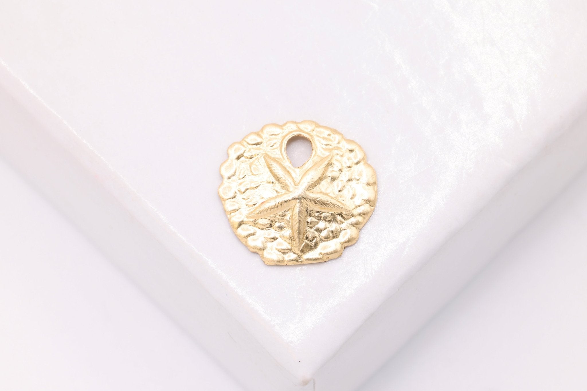 Sand Dollar Charm, Wholesale, 14/20 Gold - Filled, 10mm - HarperCrown