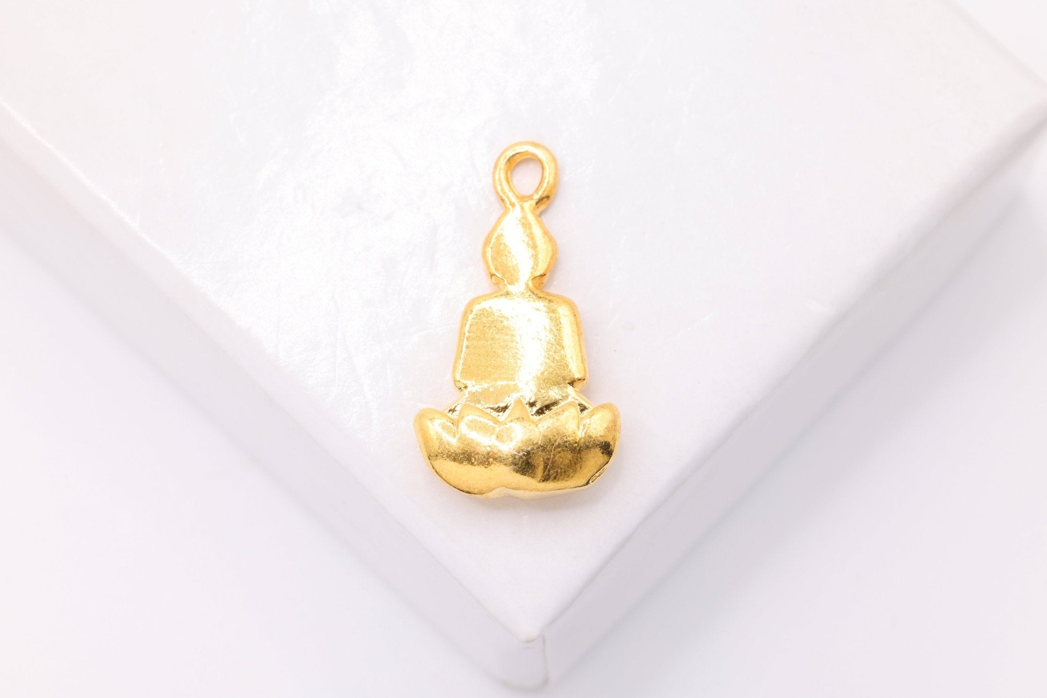 Sitting Buddha Charm, Wholesale, 18K Gold - Plated 925 Sterling Silver, 15mm x 9mm, Buddha Lotus - HarperCrown