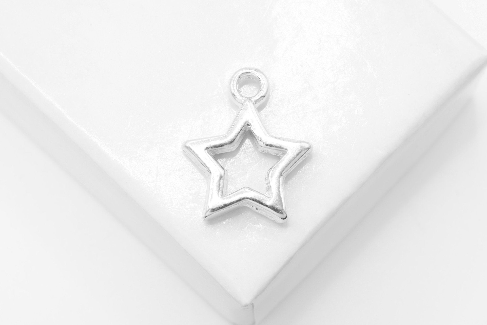 Star Charm, Wholesale, 925 Sterling Silver, 14mm, Open Shooting Star - HarperCrown