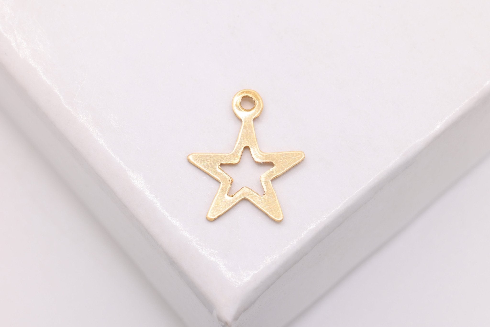 Star Cutout Charm, Wholesale, 14/20 Gold - Filled, 8mm, Constellation Zodiac Star Drop Charm Wholesale Charms - HarperCrown