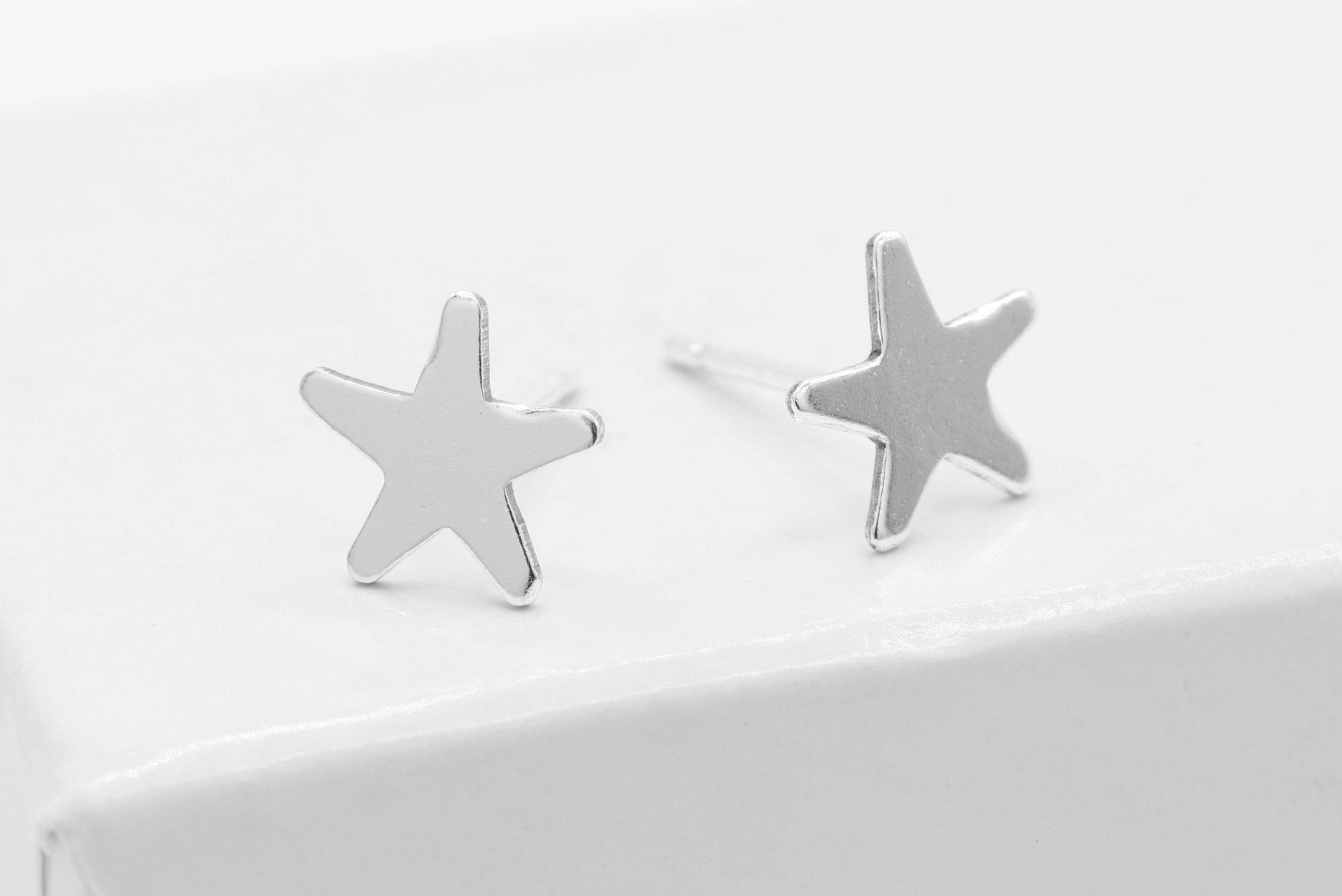 Star Stud Earring, 925 Sterling Silver, 8mm x 8mm, Wholesale, Celestial Shooting Star Dainty Minimalist Jewelry Earrings - HarperCrown