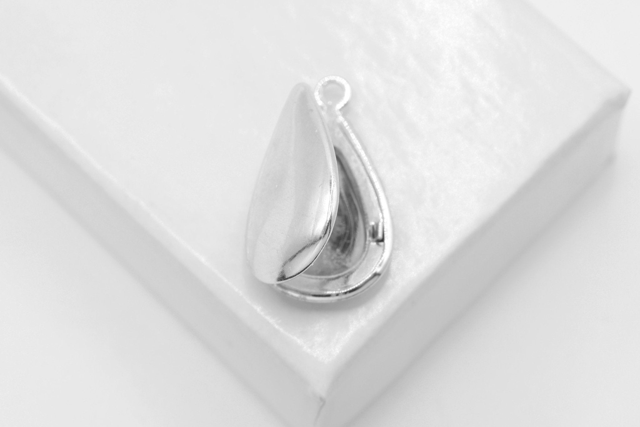 Tear Drop Photo Locket Pendant Charm, Wholesale, 925 Sterling Silver, 15mm x 10mm, DIY Jewelry Supplies - HarperCrown
