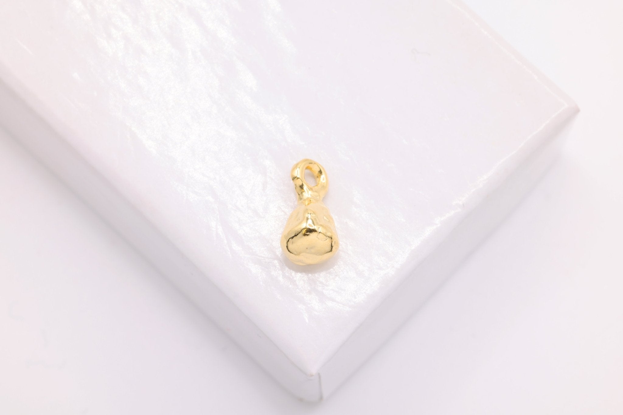 Teardrop Charm, Wholesale, 14K Gold, 8mm x 5mm - HarperCrown