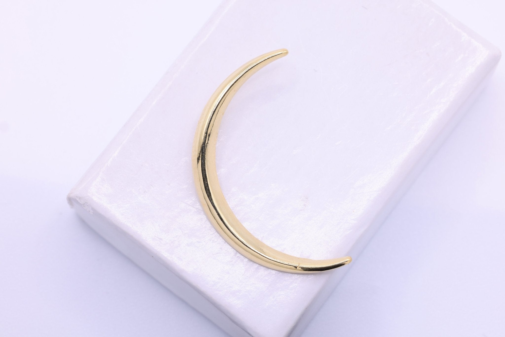 Thin Slender Moon Pendant, Vermeil 925 Sterling Silver, 27mm x 15mm, Waning Crescent Moon, Jewelry Making Charm - HarperCrown