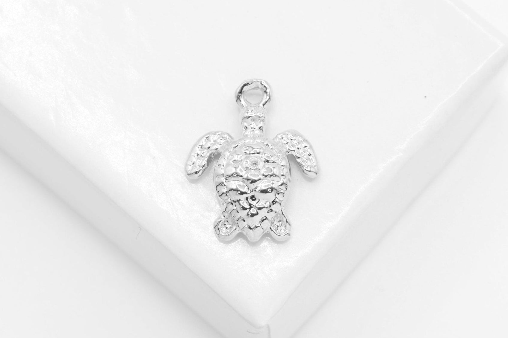 Turtle Charm, Wholesale, 925 Sterling Silver, 15mm x 12mm, Hawaiian Honu Green Sea Turtle - HarperCrown