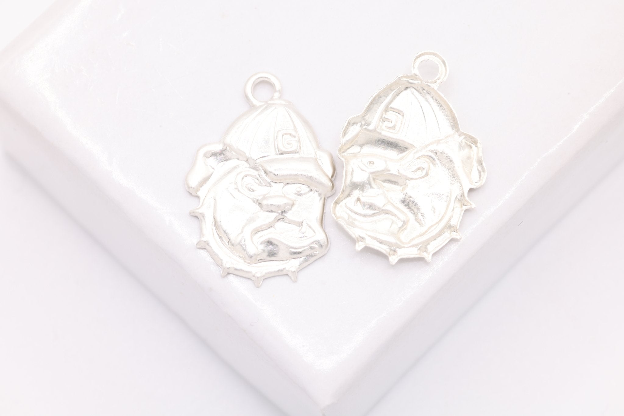 University of Georgia Bulldog Charm, Sterling Silver, 14mm x 9mm, Bulk DIY Wholesale Jewelry Making Charm - HarperCrown