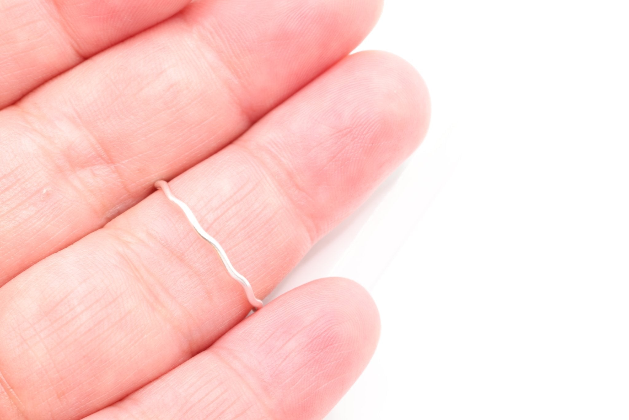 Wavy Ring, 925 Sterling Silver, Dainty Stacking Wavy Ring, Wholesale Bulk DIY Jewelry Making Charms - HarperCrown