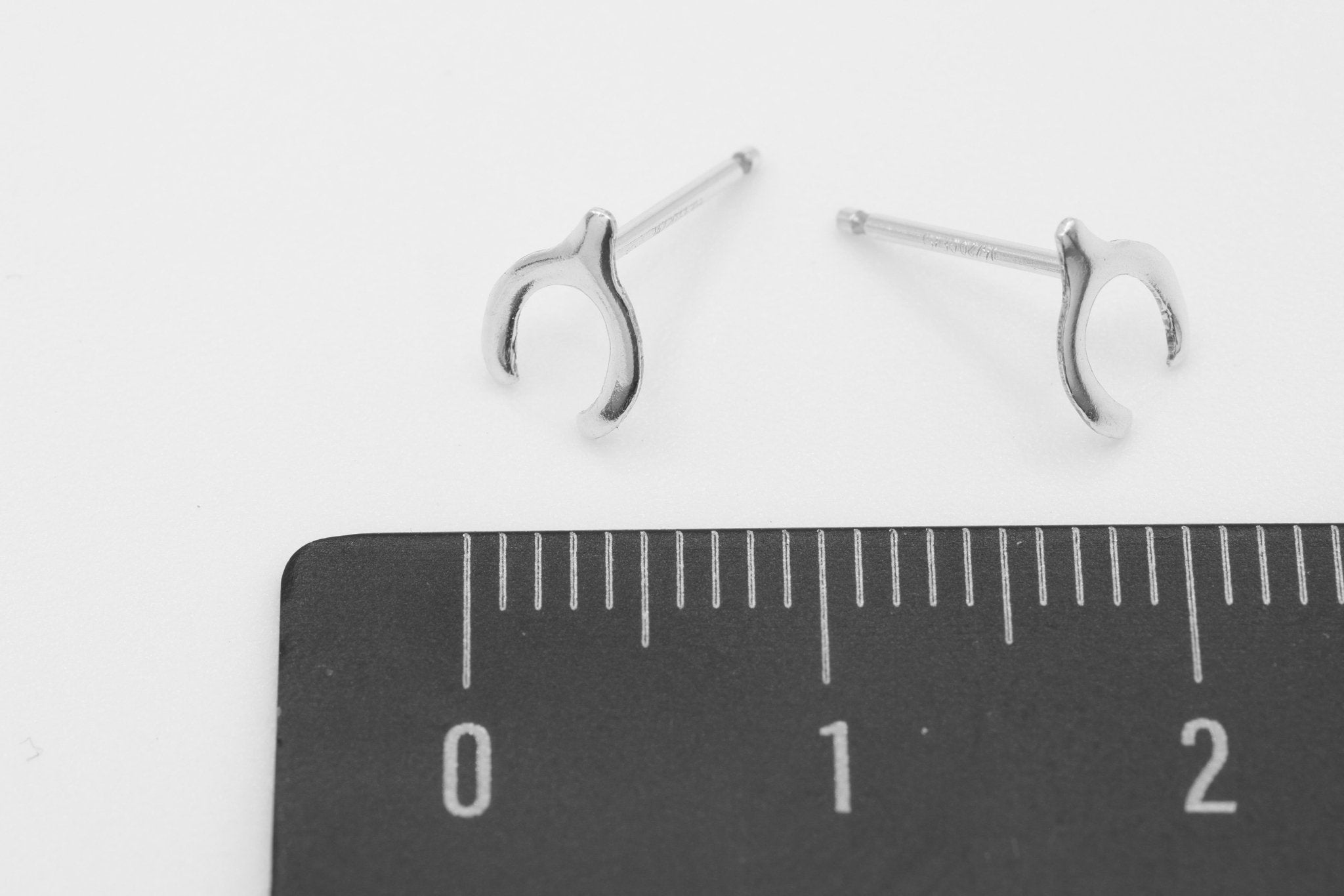 Wishbone Stud Earring, 925 Sterling Silver, 8mm x 5mm, Wholesale, Dainty Minimalist Jewelry Earrings - HarperCrown