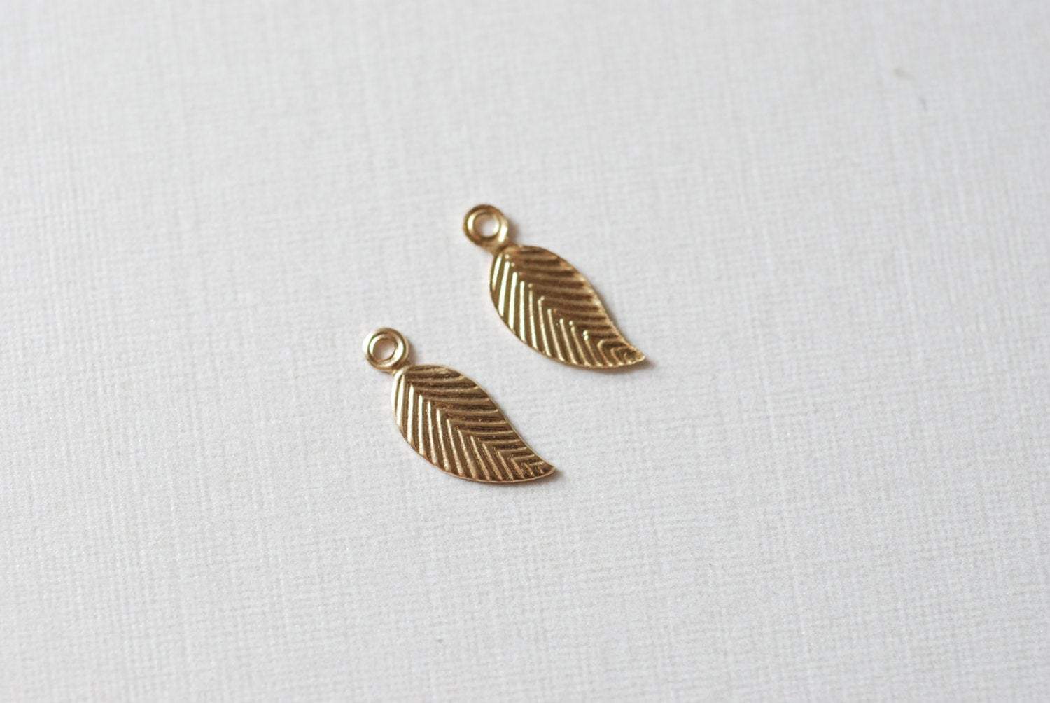 Leaf Charms, Wholesale, 14/20 Gold-Filled, 12mm x 5mm, Drops Dangles Leaves Nature Leaves Petal