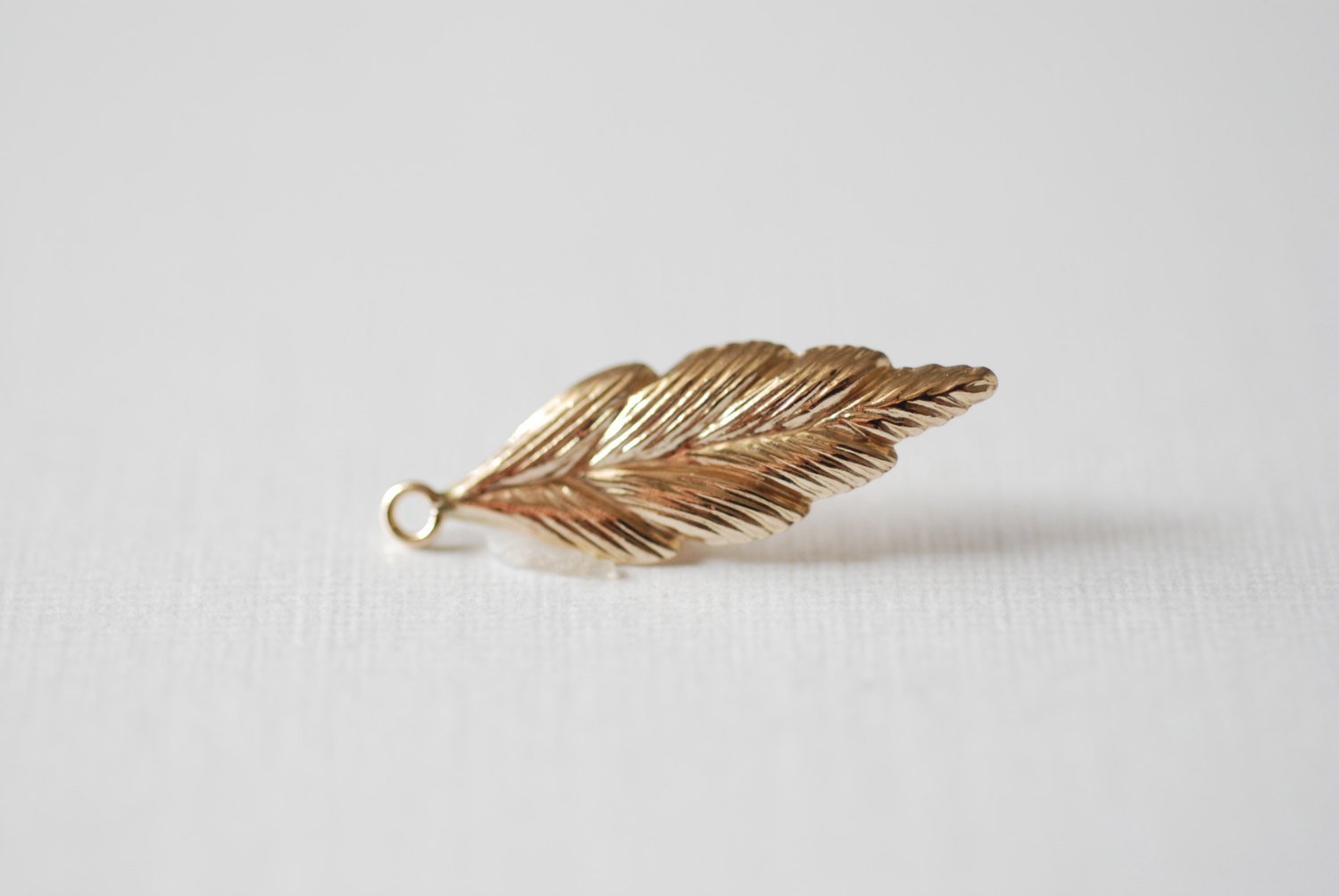 Leaf Charms, Wholesale, 14/20 Gold-Filled, 21mm x 6mm, Drops Dangles Leaves Nature Leaves Petal