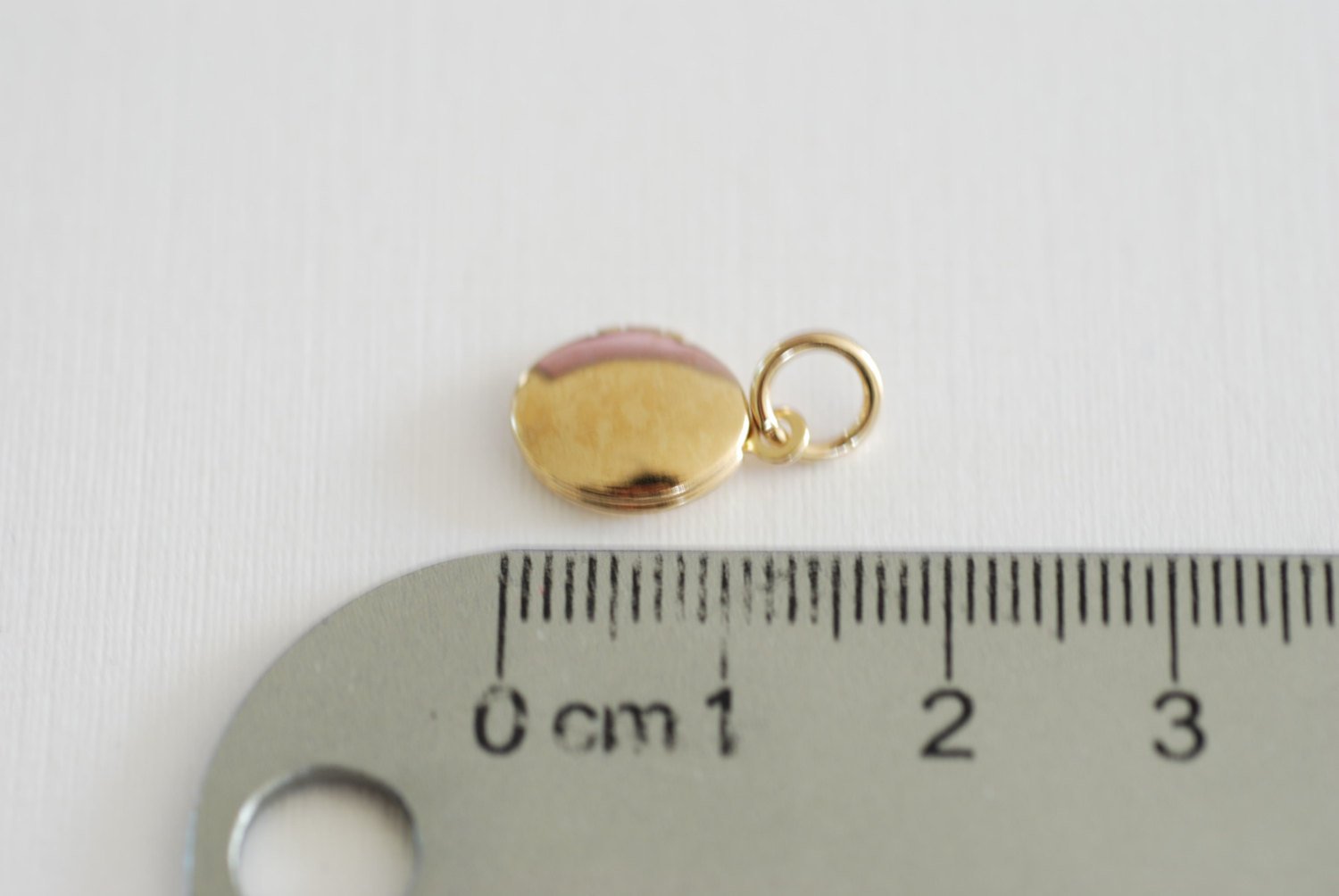 Oval Photo Locket Pendant Charm, Wholesale, 14/20 Gold-Filled, 16mm x 10mm, DIY Jewelry Supplies