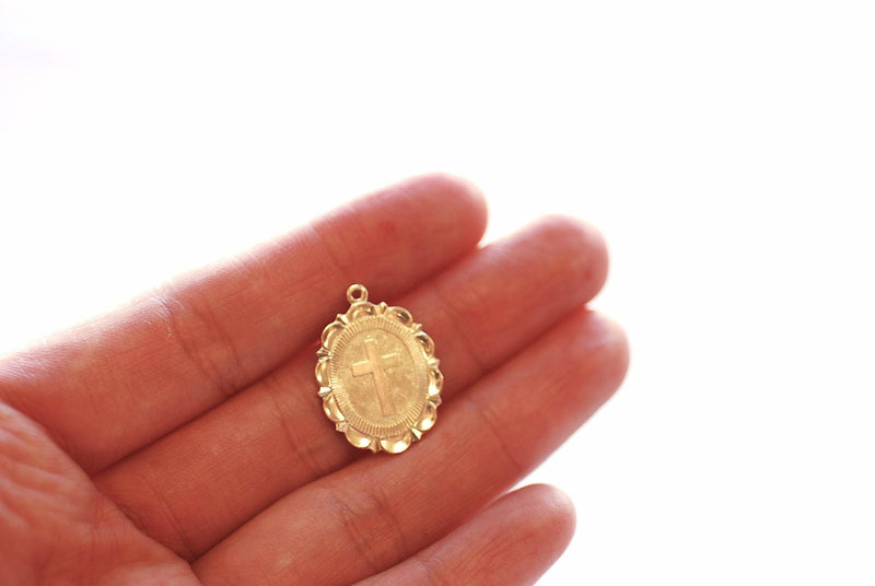 Wholesale 14k Gold Filled Scalloped Edge Oval Cross Pendant Charm - 21x16mm, Religious Charm, Catholic Pendant, 14kGF Charm, Gold Cross Charm