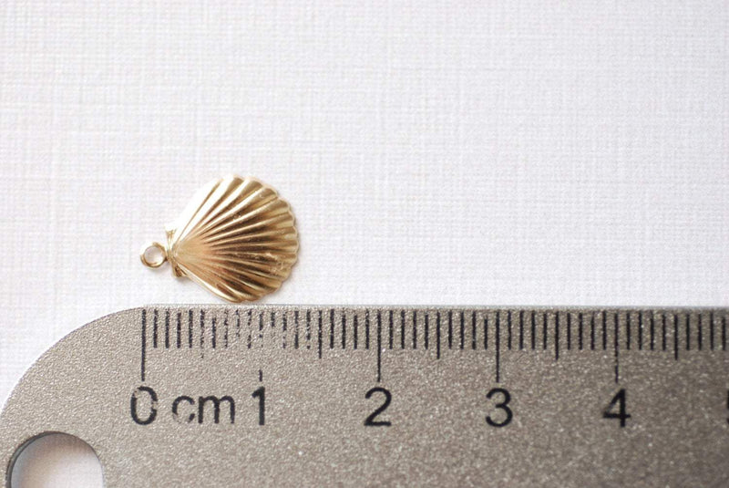 14k gold Wholesale filled SHELL Pendant Charm,Gold Filled Sea Shell Seashell, ocean sea life Charms, Gold Filled Scallop Shell Charm,  R228-09