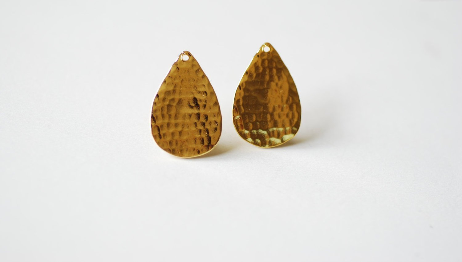 1pair Shiny Vermeil Gold Teardrop Earrings- 18k gold plated over Sterling Silver Earring Findings, Gold Hammered Teardrop Charm, Earrings