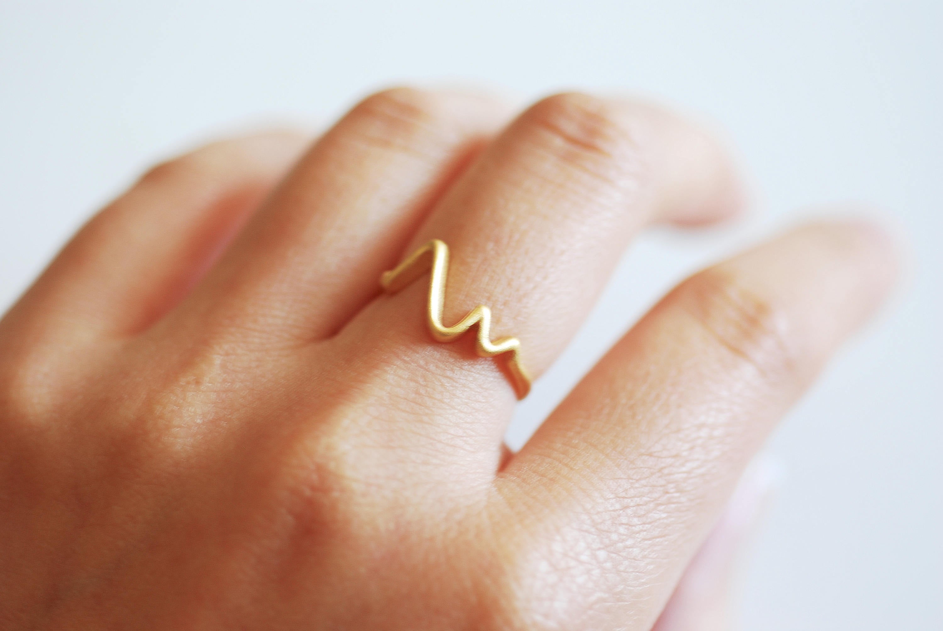 Wholesale Ring Jewelry Gold Heartbeat Ring Sterling Silver Gold Rose Gold Adjustable Heartbeat Ring Minimalist Jewelry Heart Rate Ring Wave Ring Wire Ring