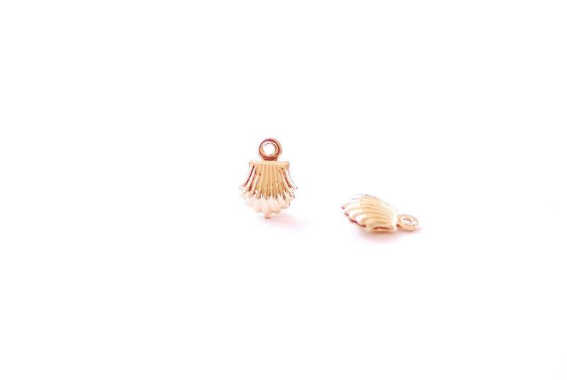 Seashell Gold Charm - 16k Gold Plated over Brass Sea Shell Beach Ocean Nautical Pearl Oyster Conch Clam HarperCrown Wholesale B190 - HarperCrown