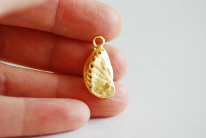 Shiny Gold Abalone Shell Charm- Vermeil Gold, cowrie shell, nautical sea shell, oyster shell, seashell charm, beach ocean, shell charm, 372 - HarperCrown