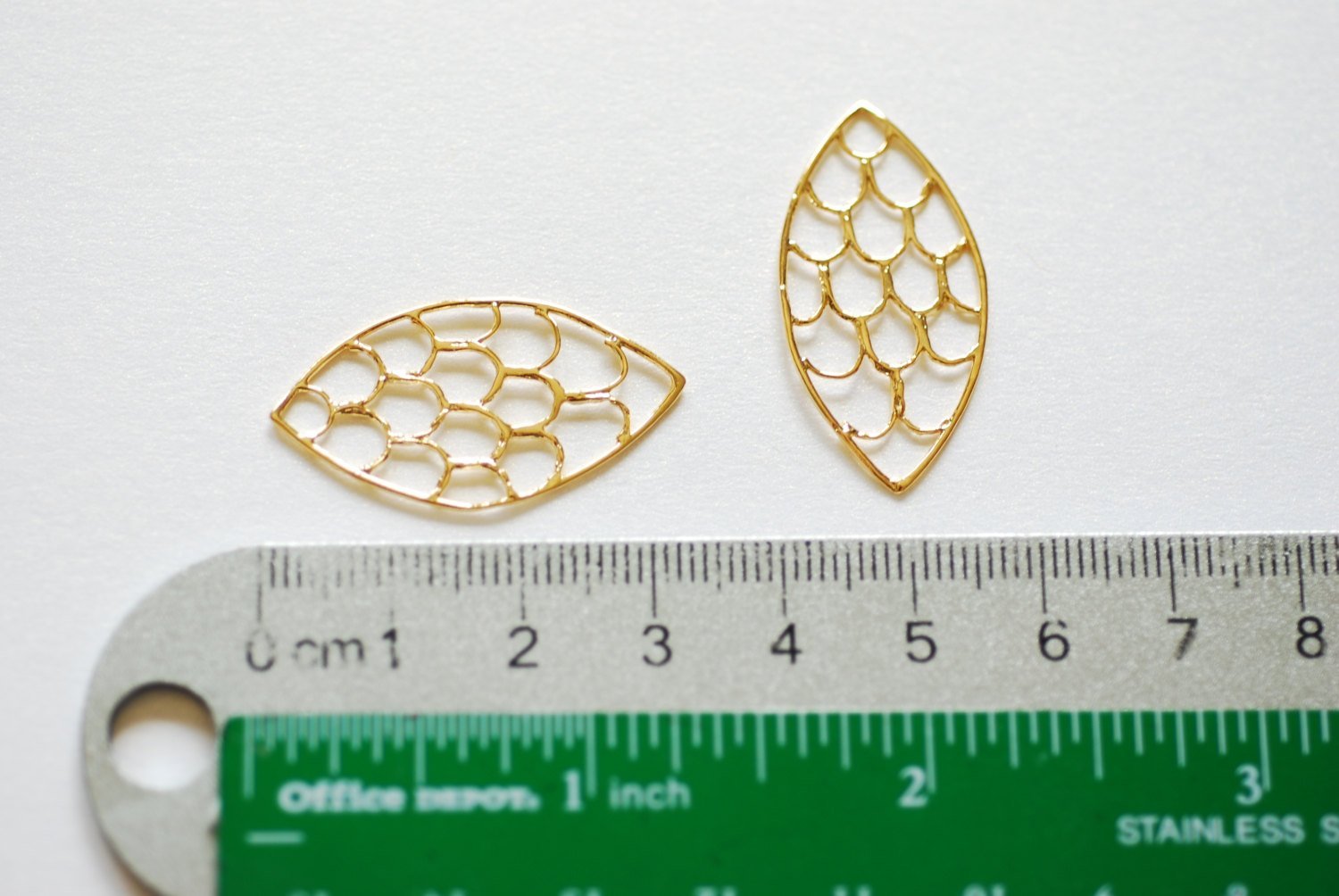 Shiny Vermeil Gold Oval Filigree Charm Connector- 18k gold plated over Sterling Silver, Gold Scales Charm, Gold Chandelier Earrings, 213 - HarperCrown