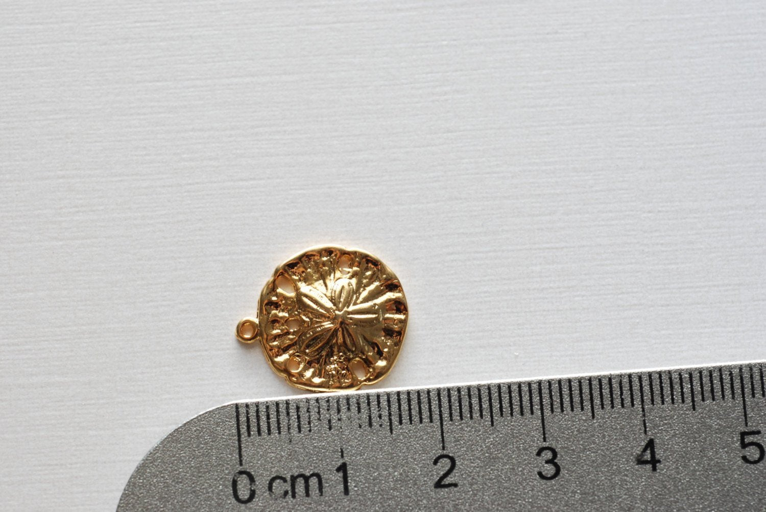 Shiny Vermeil Gold Sand Dollar Charm- 18k gold plated Sterling Silver Sand dollar charm, Gold starfish charm, Vermeil Gold Sea Shell, 212 - HarperCrown
