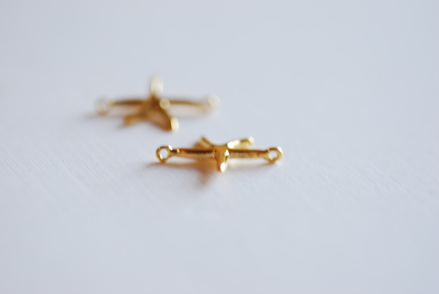 Shiny Vermeil Gold Starfish Connector Charm- 18k gold over Sterling Silver Starfish Charm Pendant, Gold Starfish Connector Link Spacer, 283 - HarperCrown