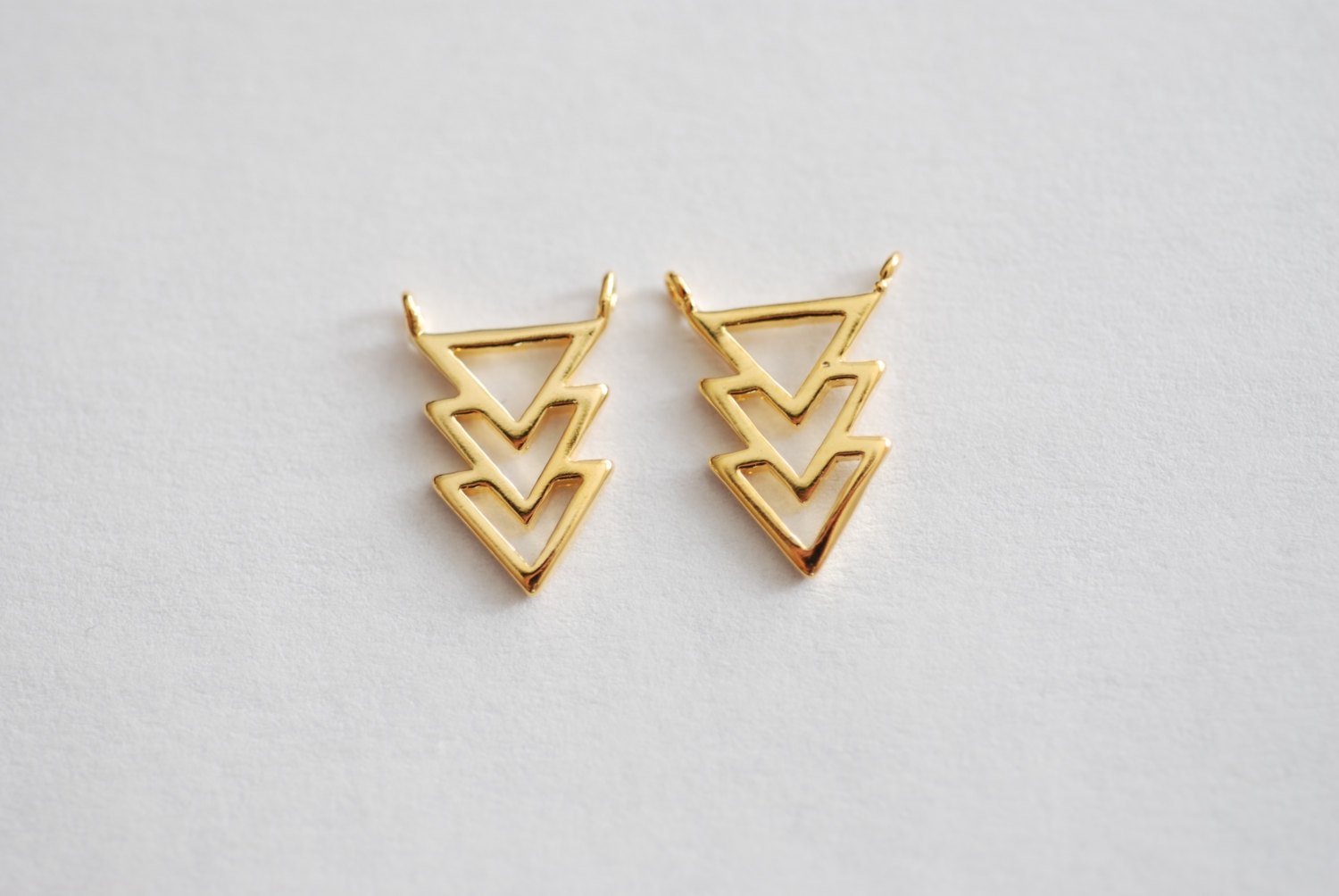 Shiny Vermeil Gold Triangle Connector- 18k Gold plated Sterling Silver Chevron Triangle Charm, Gold Arrow Charm, Gold Triangle connector, 93 - HarperCrown