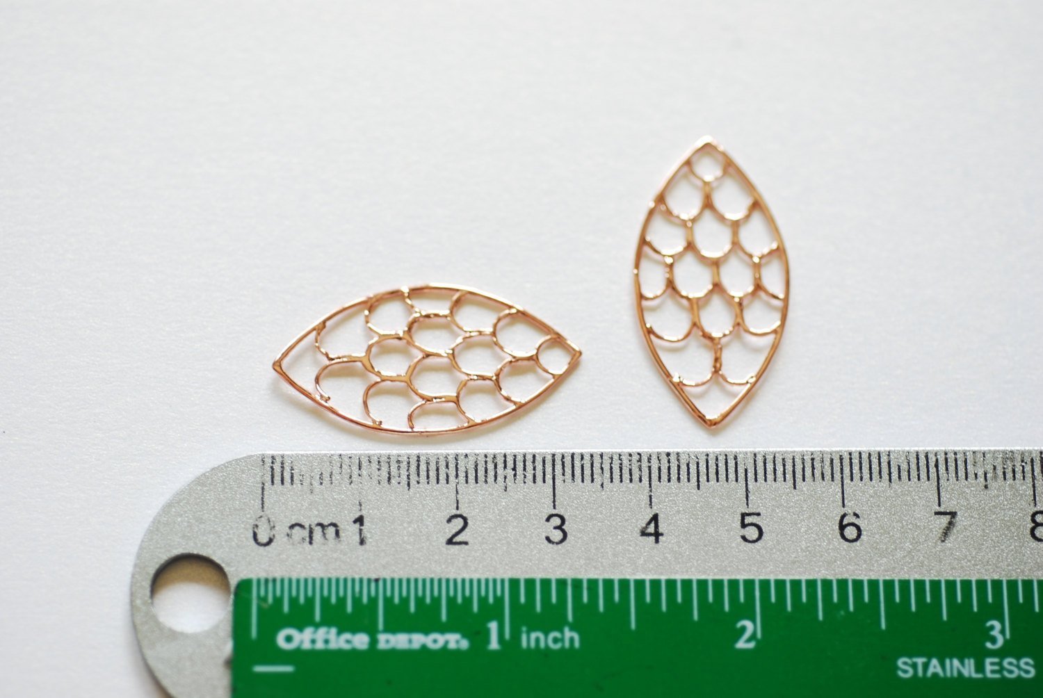 Shiny Vermeil Rose Gold Oval Filigree Charm Connector- 18k gold plated Sterling Silver, Gold Scales Charm, Gold Chandelier Earrings, 213 - HarperCrown