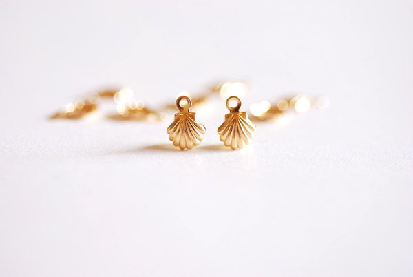 Small 14k Gold Filled Seashell charm, 14k gf, beach conch empty sea shell, sea life, marine life, clam shell, oyster shell, R228-03 - HarperCrown