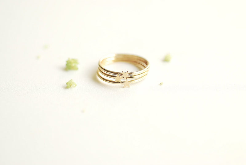 Simple Thin Gold Ring 2024 | www.houwelings.com