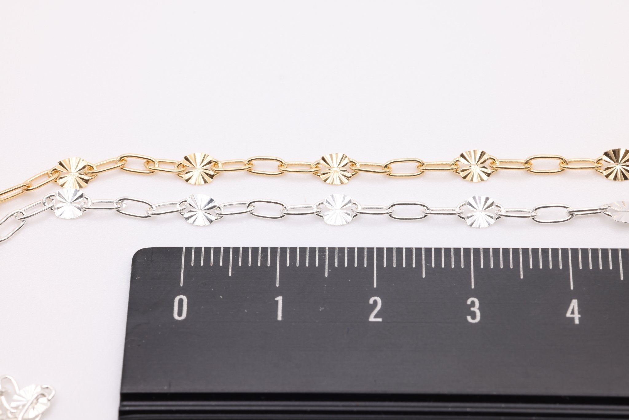 Sterling Silver Starburst Chain Necklace 2.5mm Width - Made in the USA Sterling Silver Starburst Chain Necklace 2.5mm Width - Made in the USA